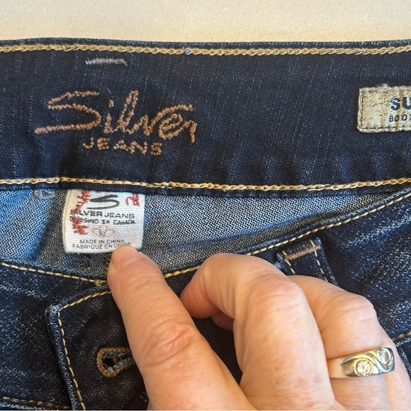 Silver Suki Mid-Rise Dark Blue Flare Bootcut Women's Jeans - Picture 8 of 13